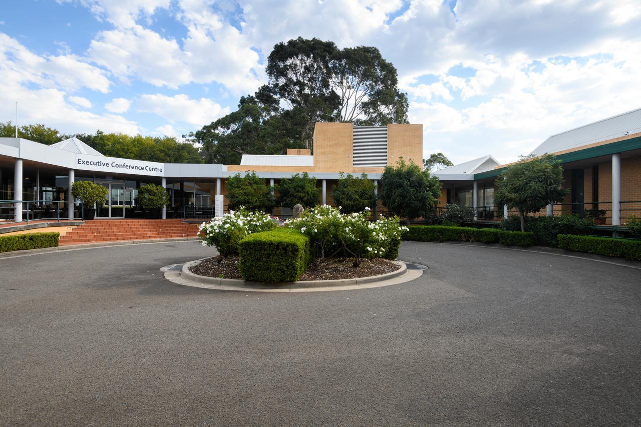 Lakeside Hotel And Conference Centre Sidney Exterior foto