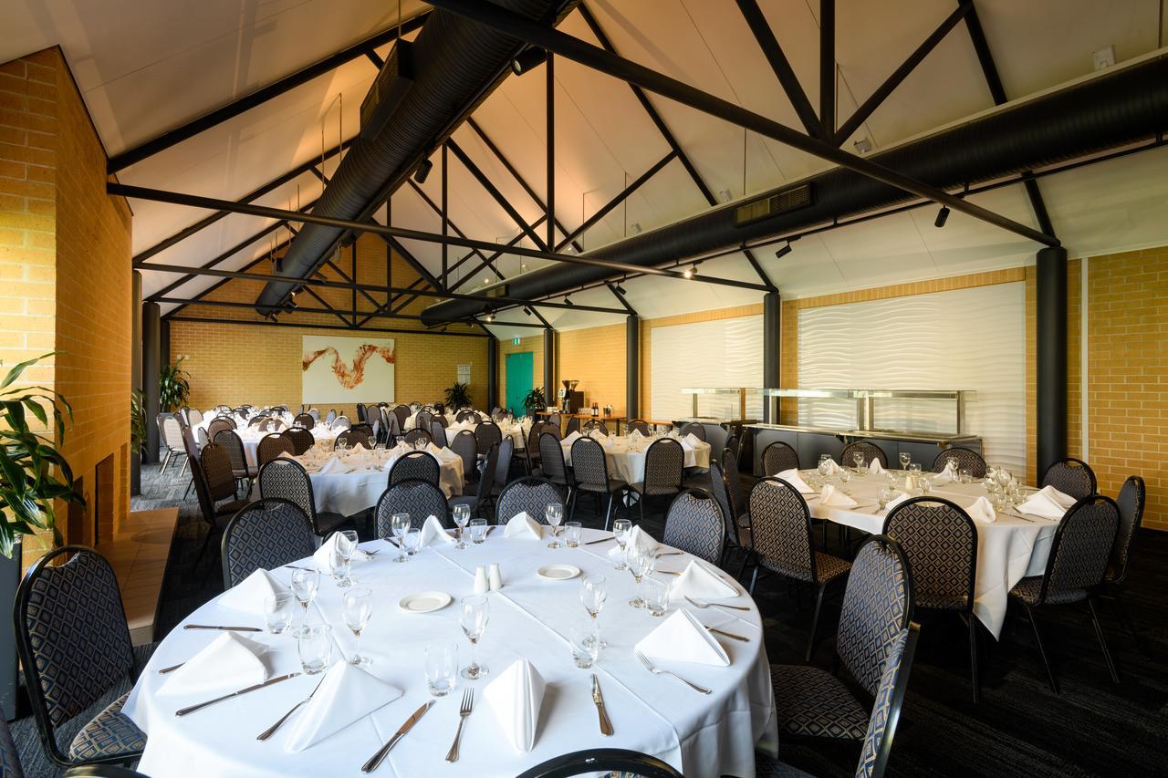 Lakeside Hotel And Conference Centre Sidney Exterior foto